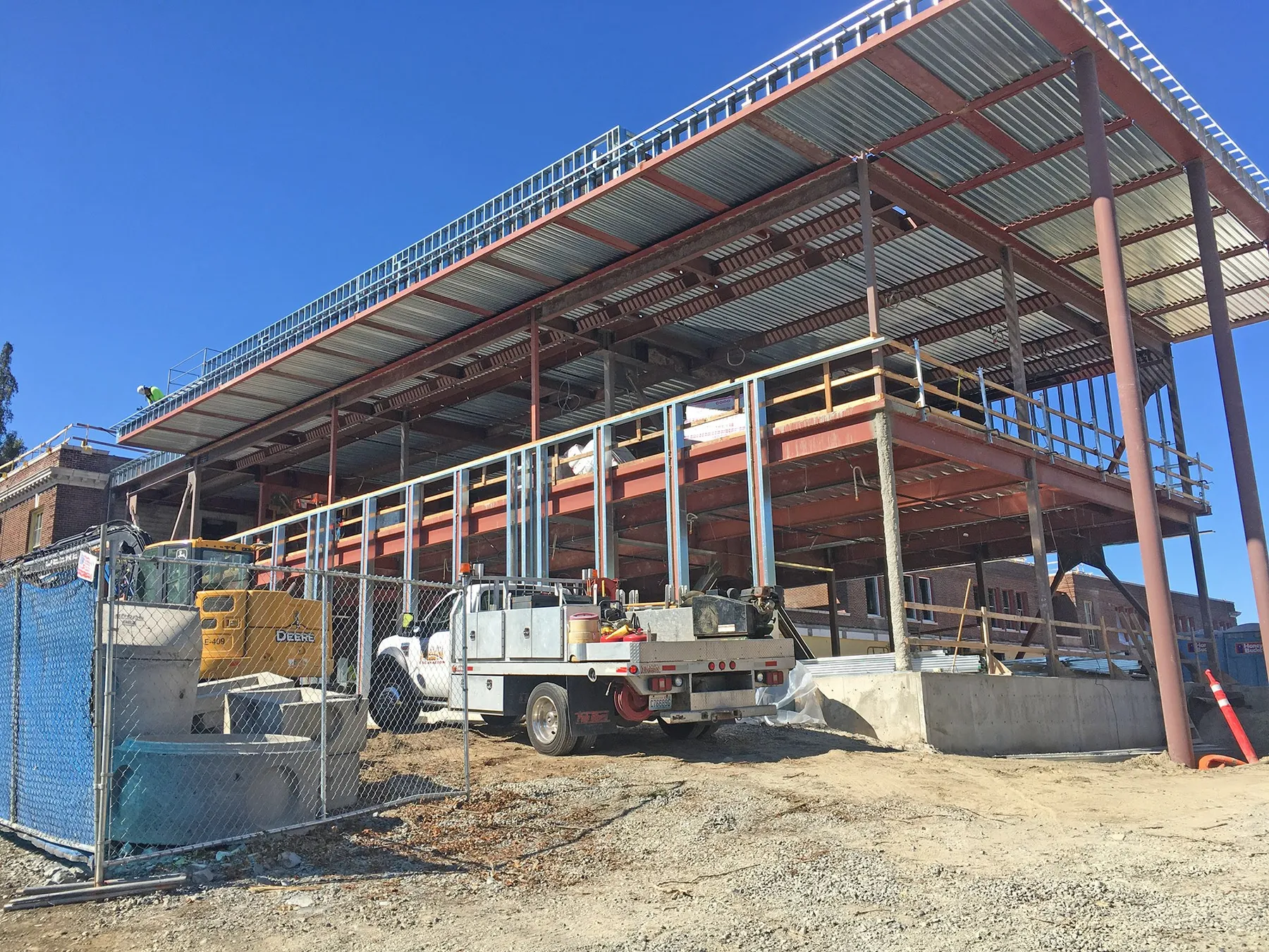 Steel-framed addition under construction at Magnolia school